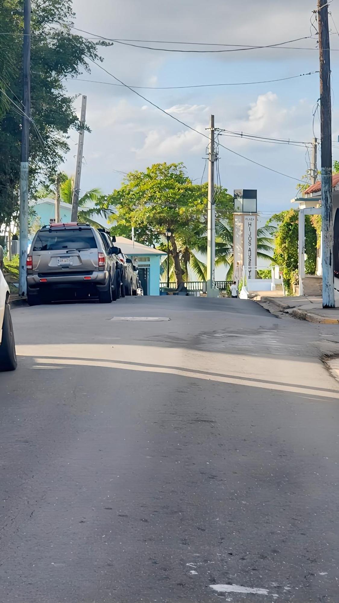 Mont Residence Offering A Loft And 3 Bedroom Apartment Steps From The Ferry Vieques Extérieur photo